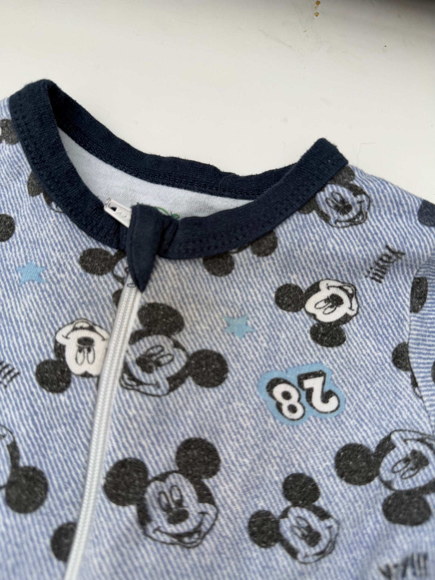 Disney Baby 6-12M (imparfait)