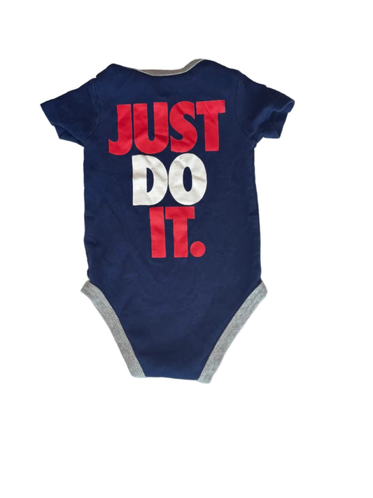 Nike 6-9M