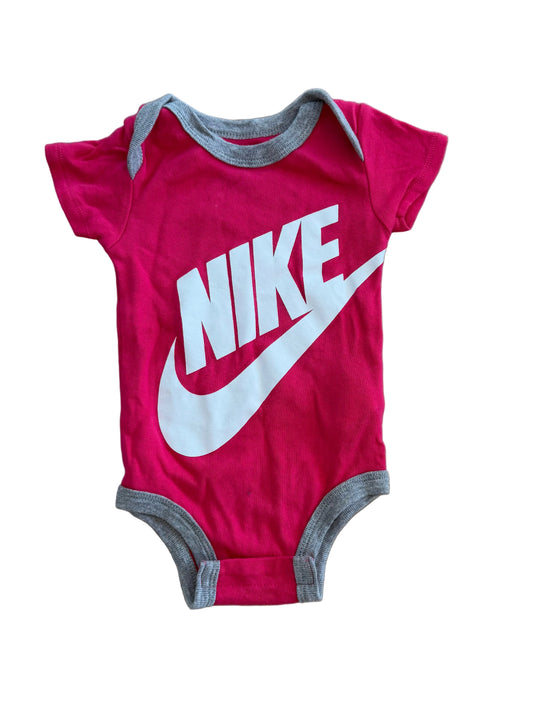 Nike 6-12M