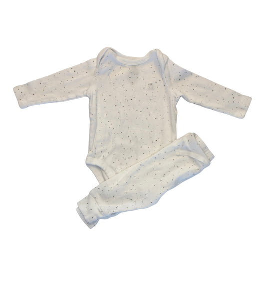 Baby Gap 6-9M (lire description)